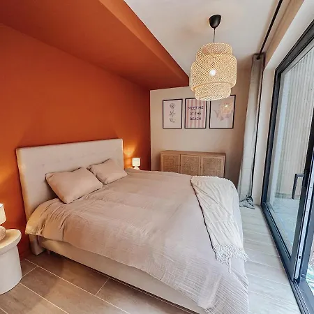 아파트 Sun, Sea, Then Rest - With Garden And Parking