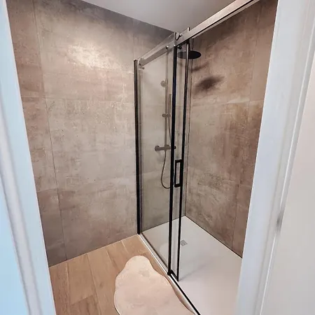 Sun, Sea, Then Rest - With Garden And Parking *